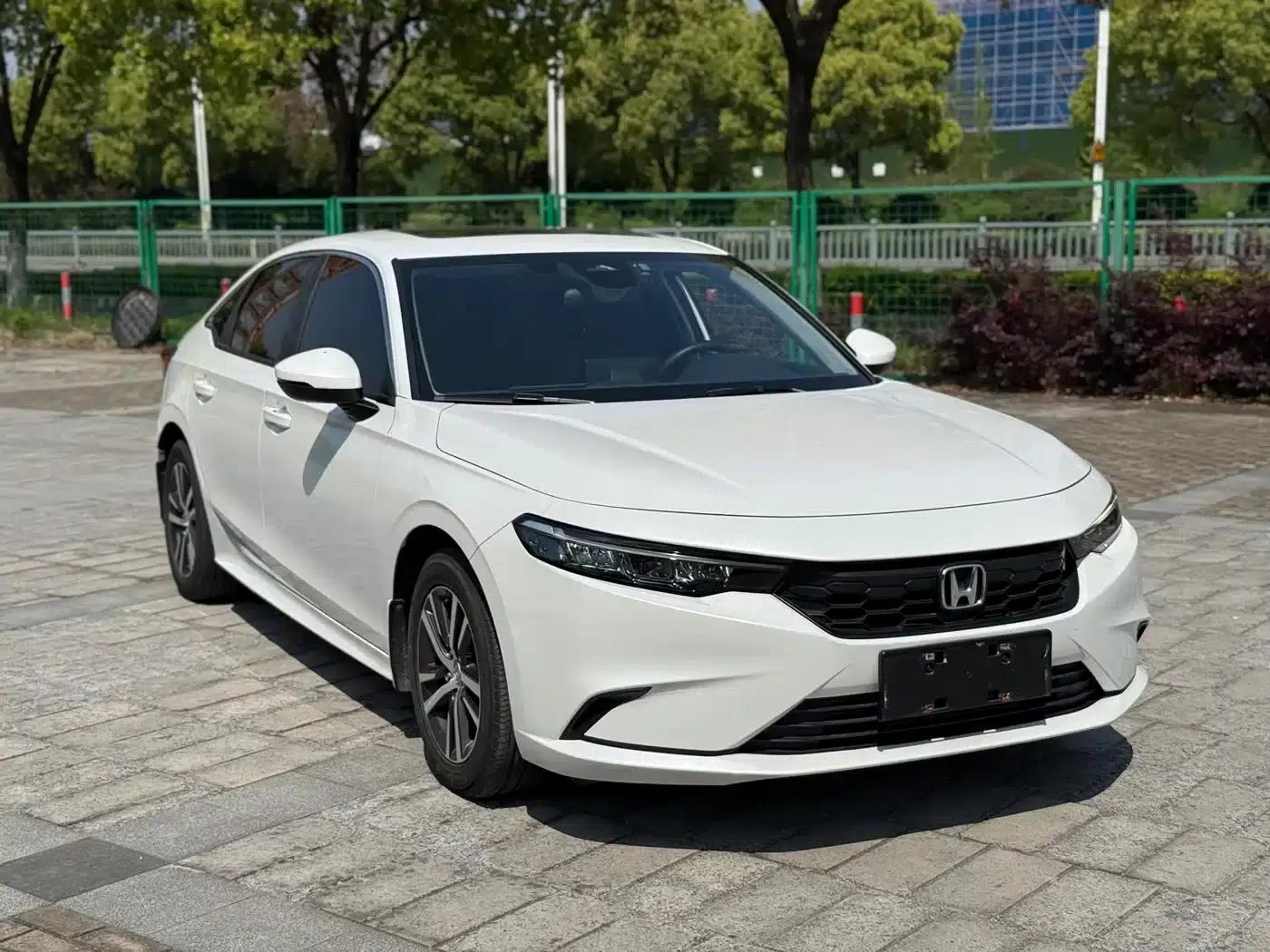 Stylish 2023 240TURBO CVT Tech Edition — миниатюра 3