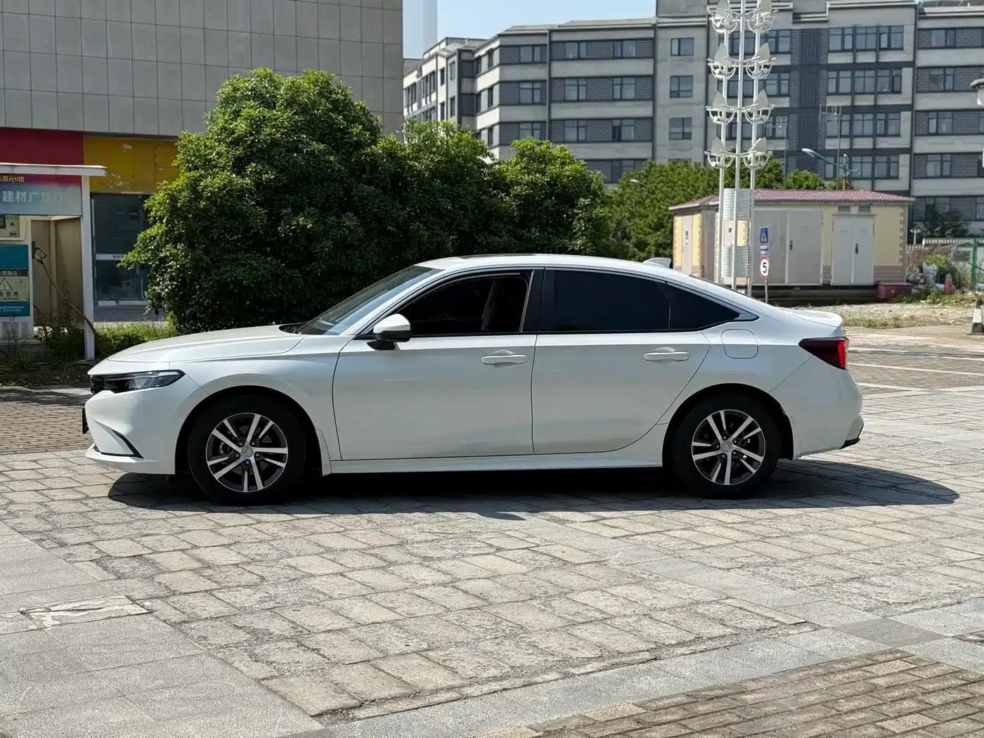 Stylish 2023 240TURBO CVT Tech Edition — миниатюра 4