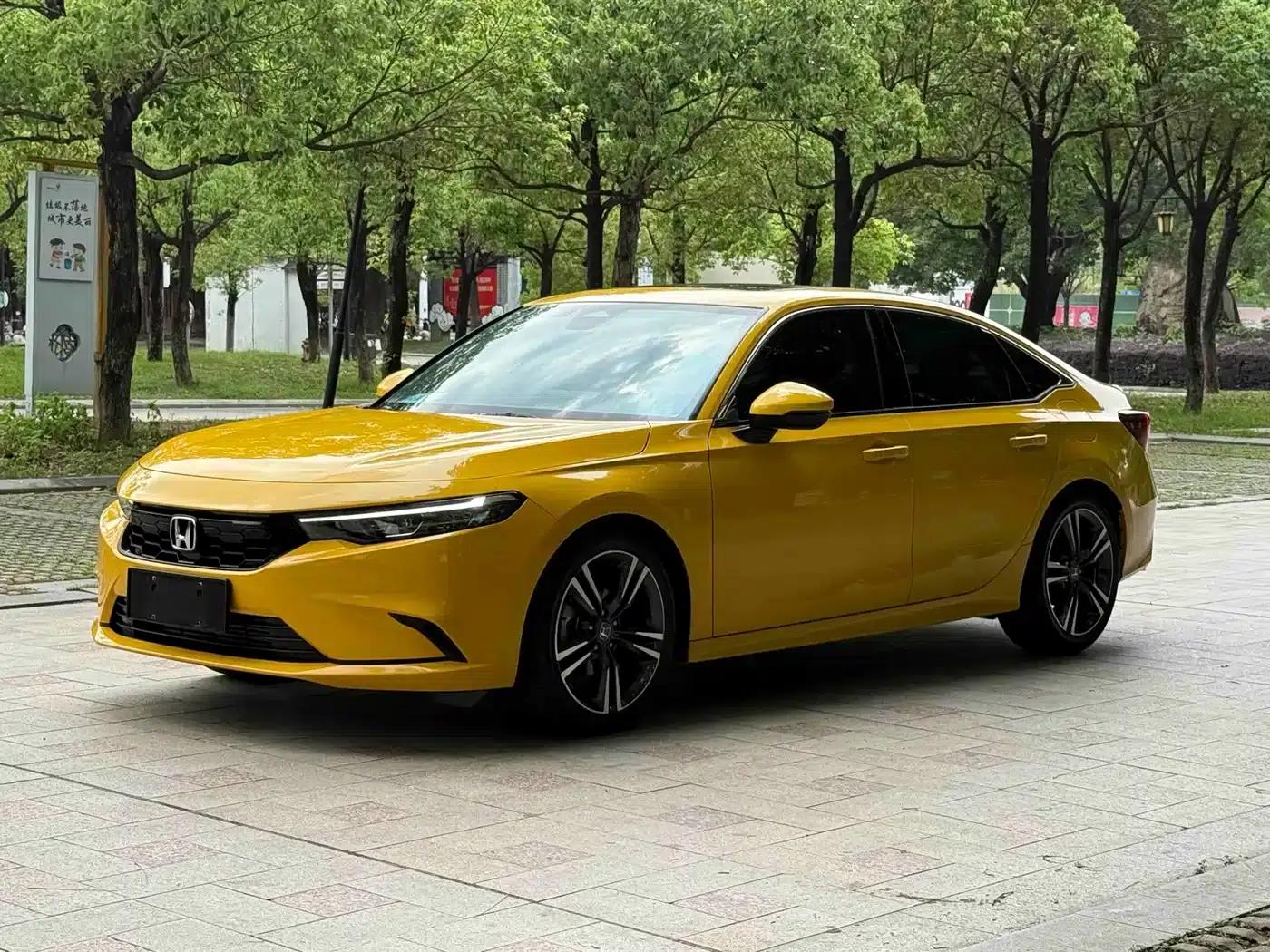 Stylish 2022 240TURBO CVT Premium Edition — миниатюра 1