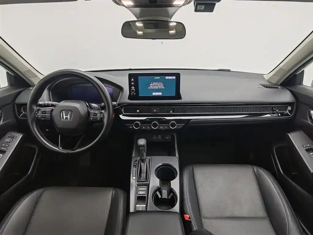 Stylish 2023 240TURBO CVT Leading Edition — миниатюра 5