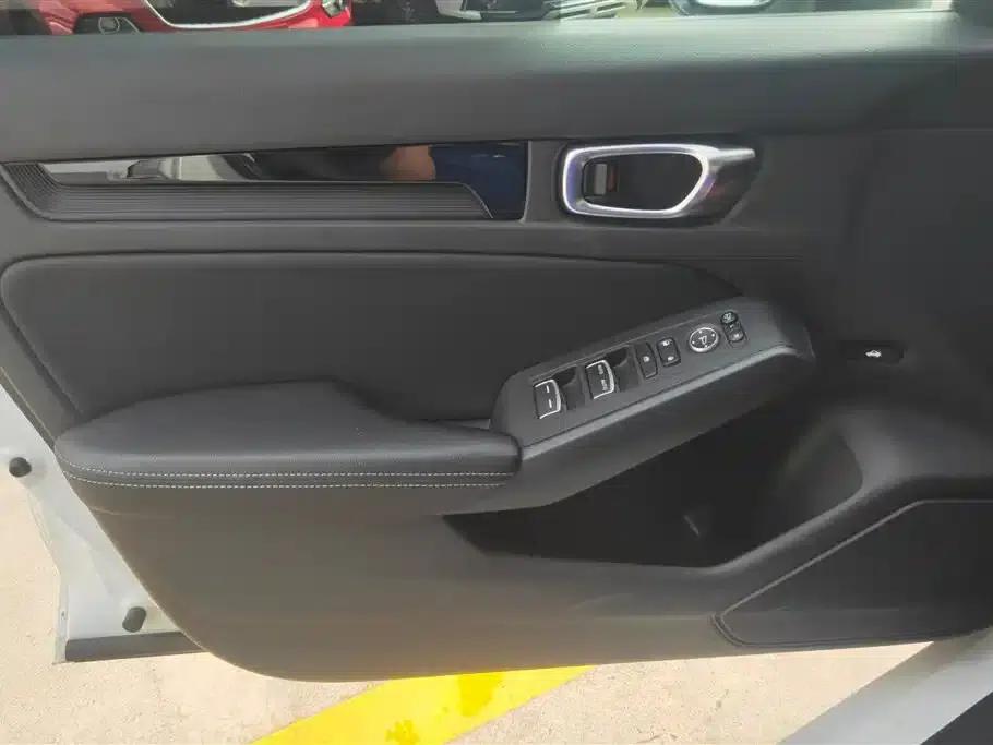 Stylish 2023 240TURBO CVT Tech Edition — миниатюра 7