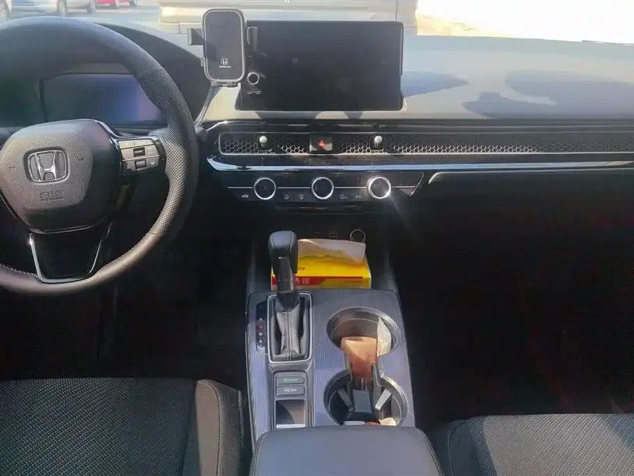 Stylish 2023 240TURBO CVT Leading Edition — миниатюра 13
