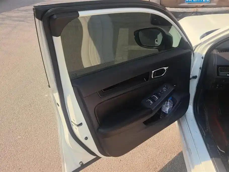 Stylish 2023 240TURBO CVT Leading Edition — миниатюра 7