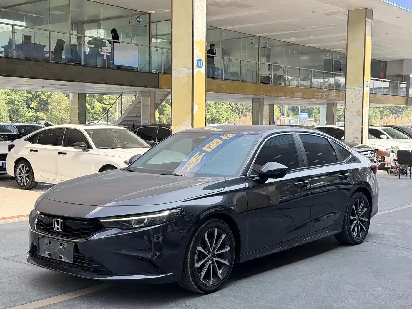Stylish 2023 240TURBO CVT Deluxe Edition — миниатюра 1
