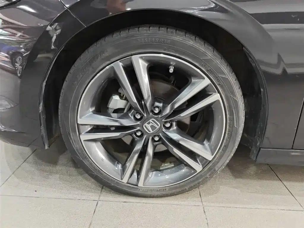 Stylish 2023 2.0L e:HEV Premium Edition — миниатюра 23