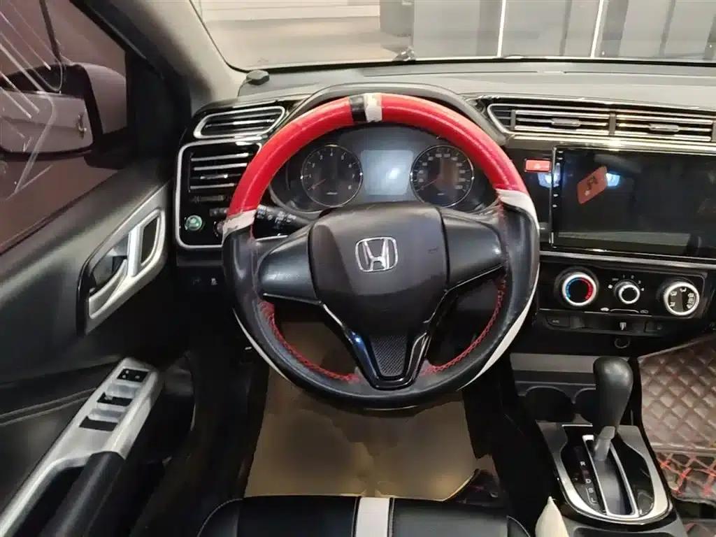 2017 Honda Crider 1.5L CVT Comfort Edition — миниатюра 17