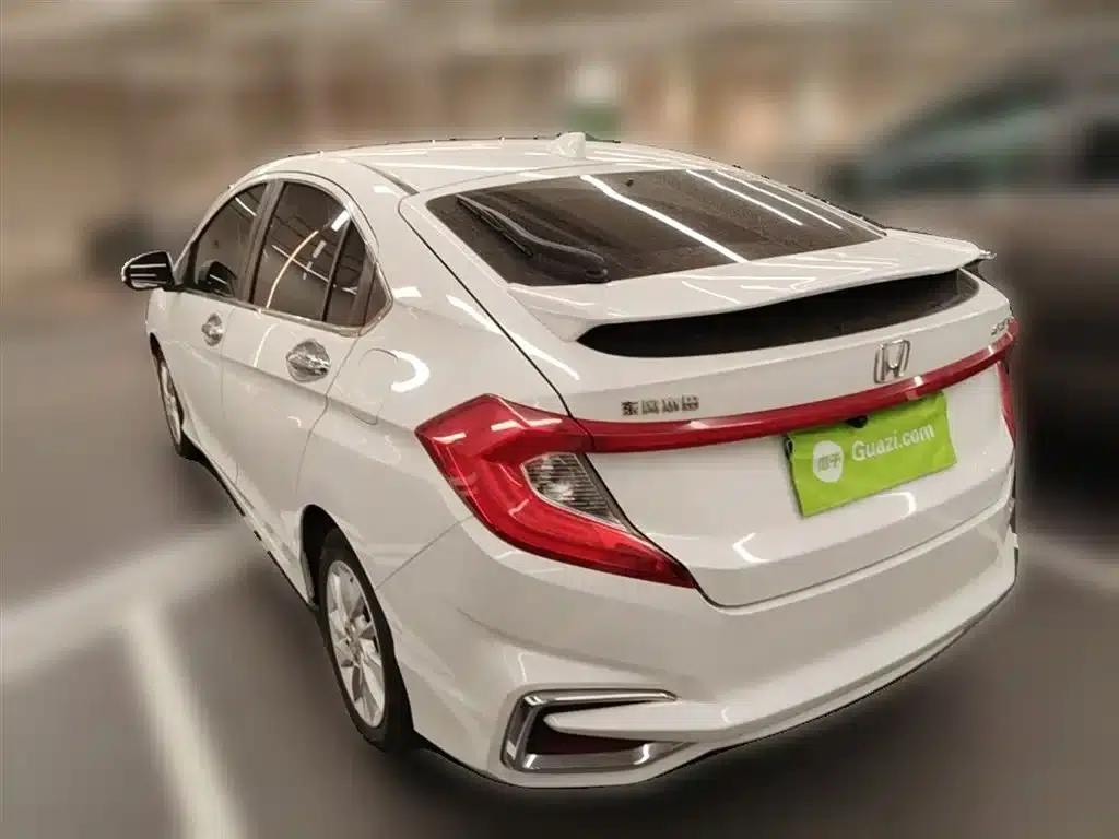 2017 Honda Crider 1.5L CVT Comfort Edition — миниатюра 9