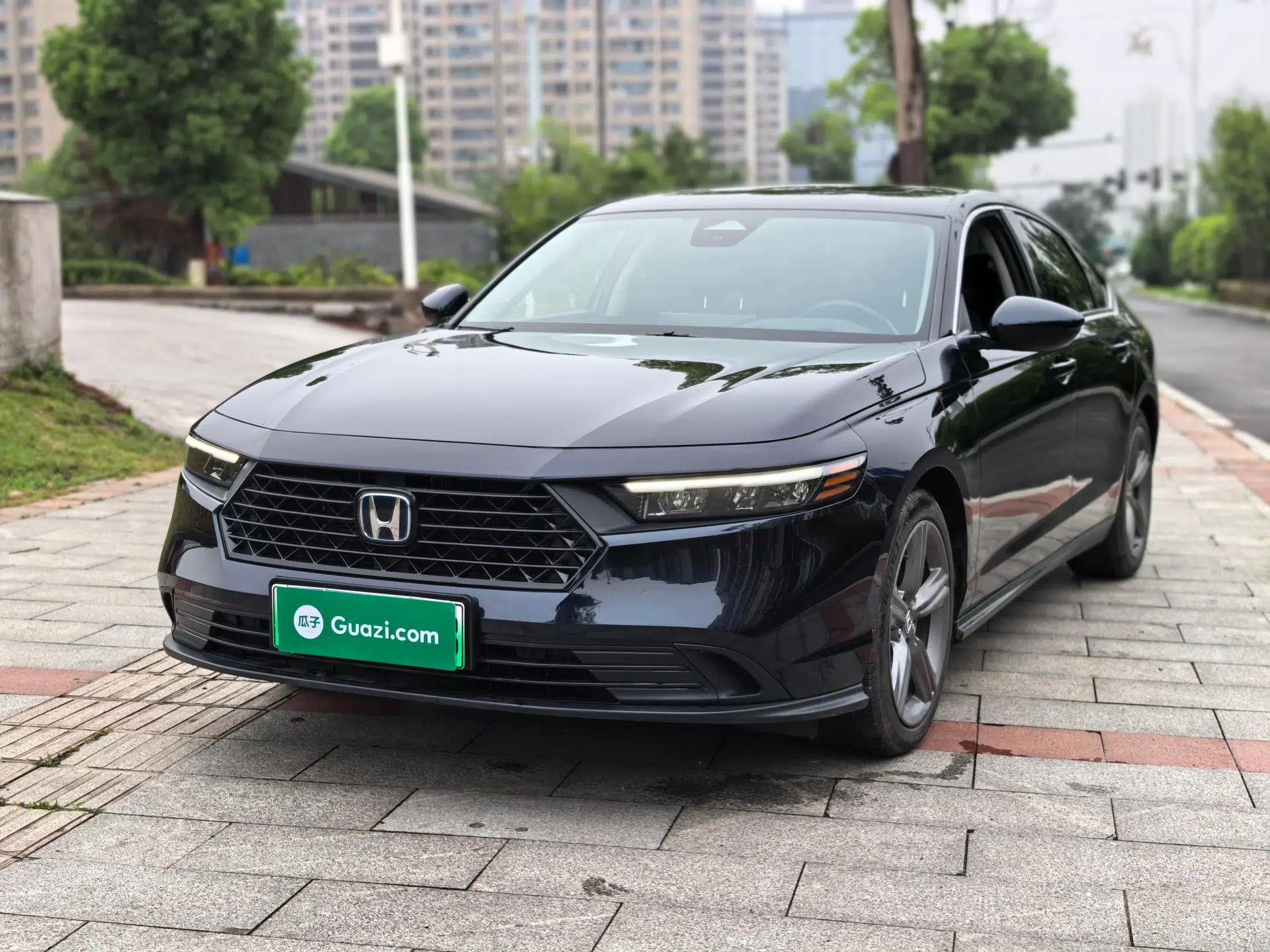Honda Accord New Energy 2023 2.0L ePHEV Luxury Edition — миниатюра 1