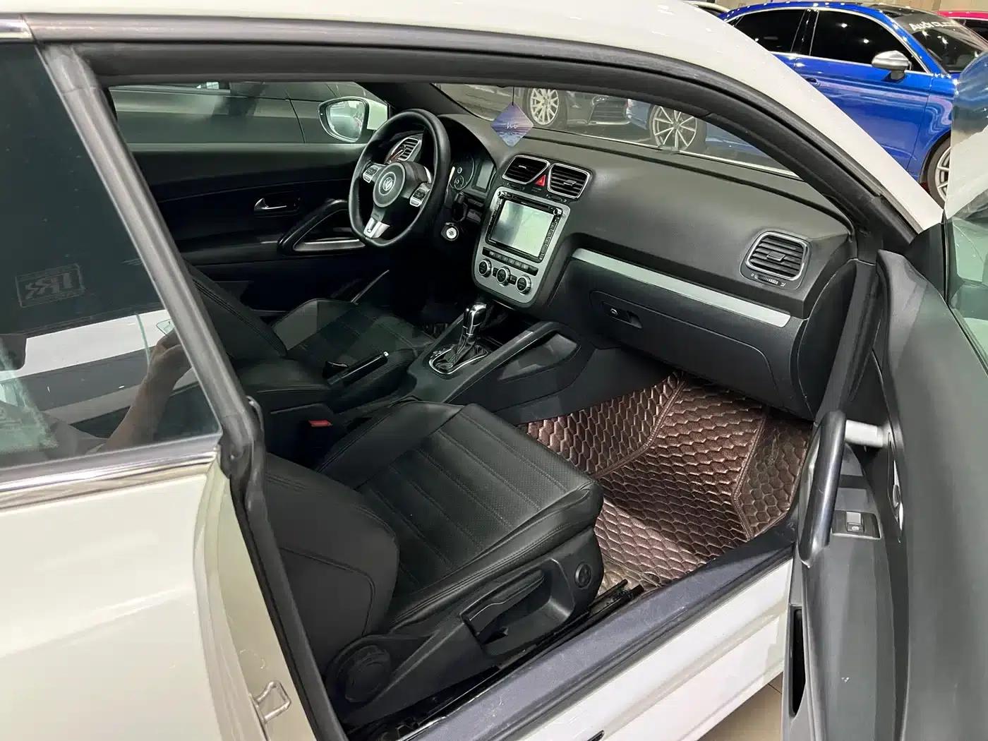 Scirocco 2011 2.0TSI Luxury Edition — миниатюра 8