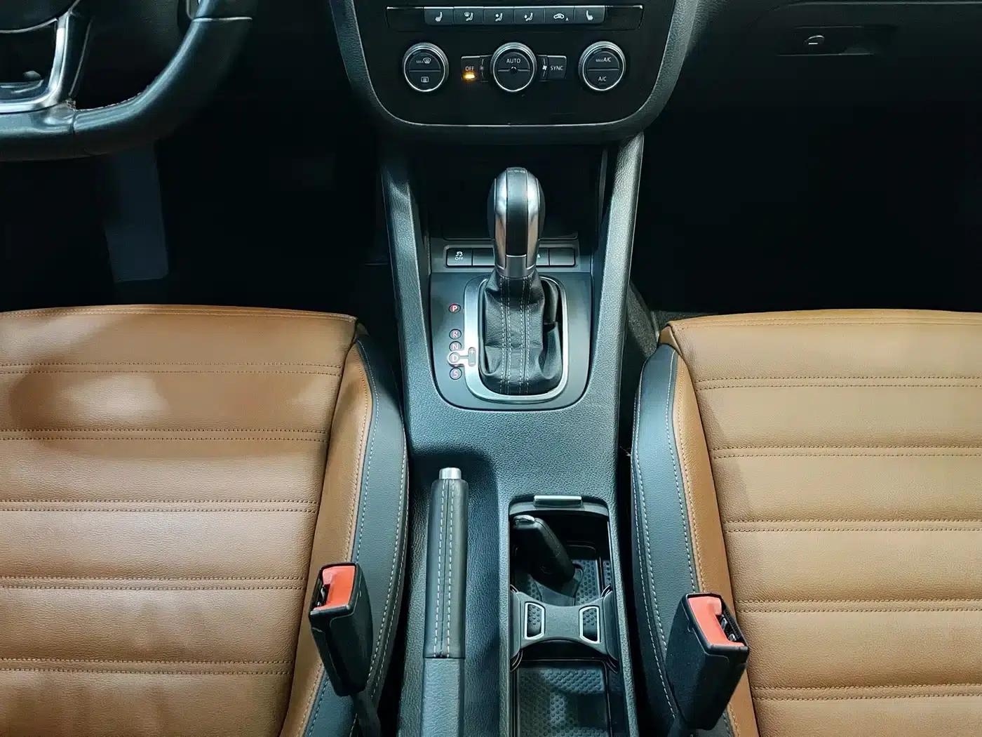Scirocco 2015 2.0TSI Luxury Edition — миниатюра 19