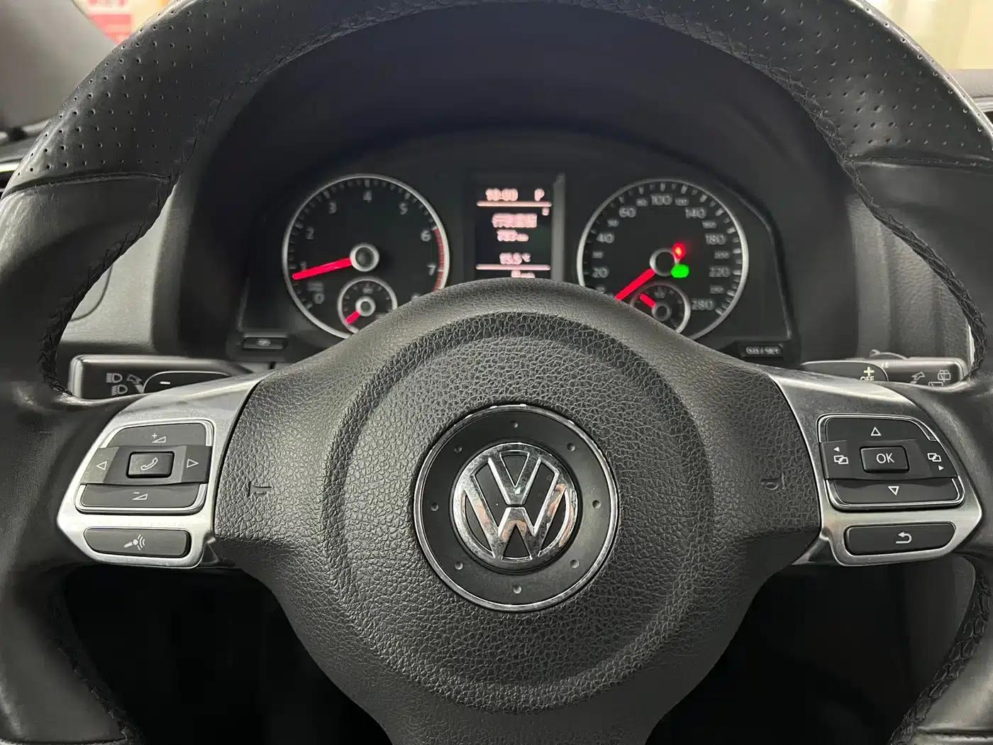 Scirocco 2011 2.0TSI Luxury Edition — миниатюра 14
