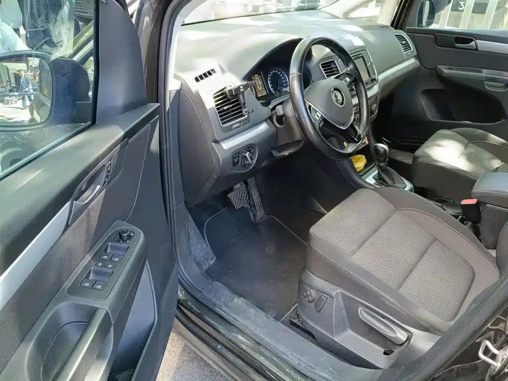 2016 Sharan 380TSI Comfort 7-seater — миниатюра 14