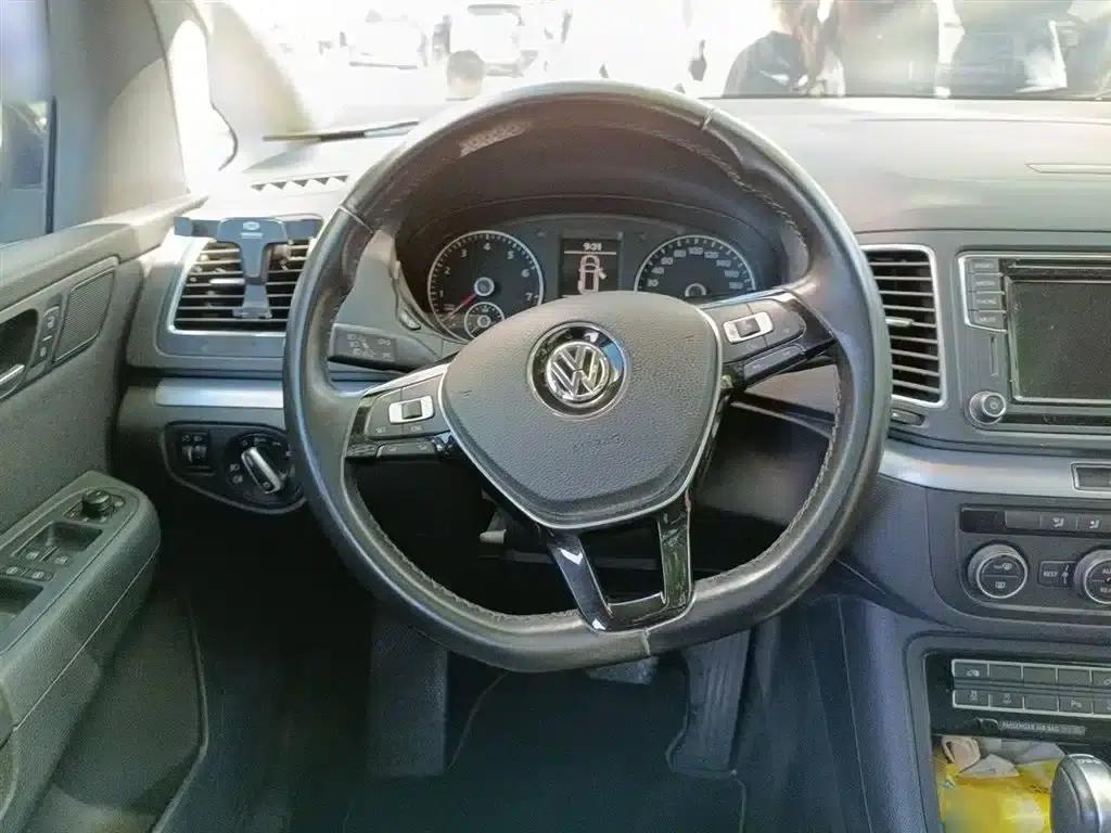 2016 Sharan 380TSI Comfort 7-seater — миниатюра 3