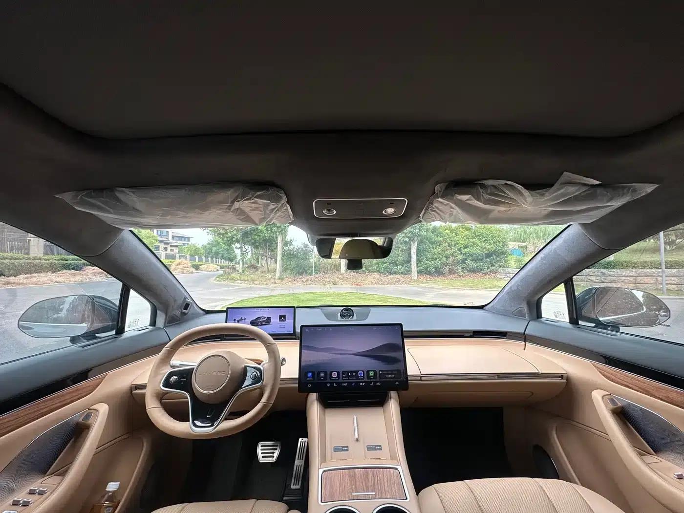Zhijie R7 2024 Pure Electric 802km Max — миниатюра 6