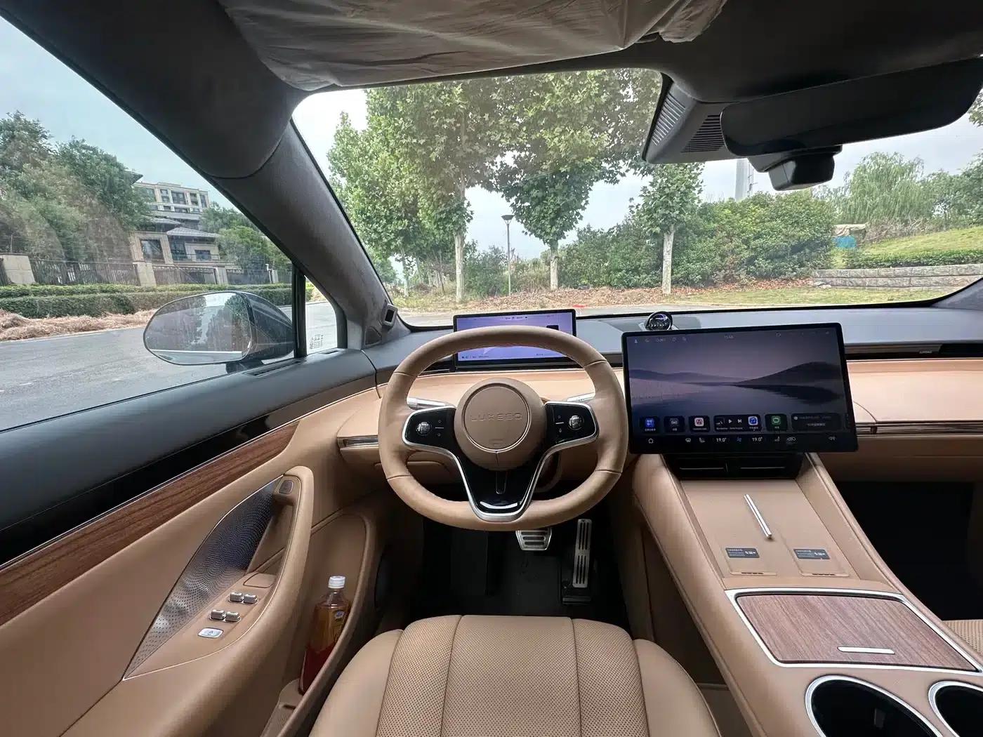 Zhijie R7 2024 Pure Electric 802km Max — миниатюра 7