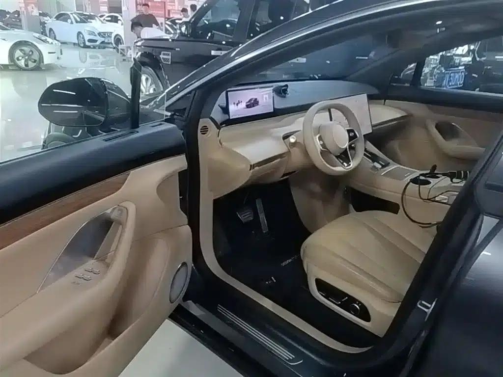 Zhijie R7 2025 Model, Extended Range 331km Ultra — миниатюра 16