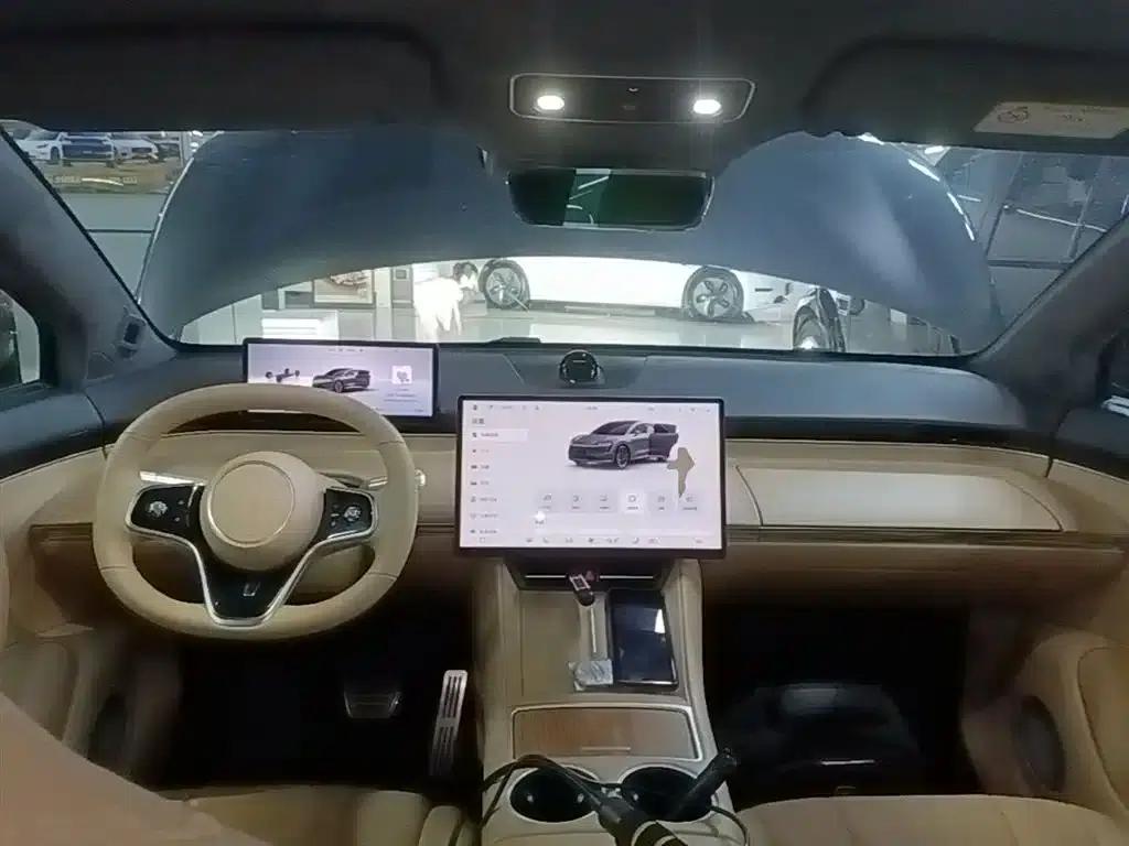 Zhijie R7 2025 Model, Extended Range 331km Ultra — миниатюра 10