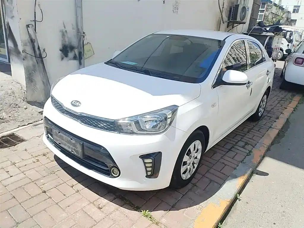 Kia K2 2017 1.4L Manual Smart Fashion Edition — миниатюра 2