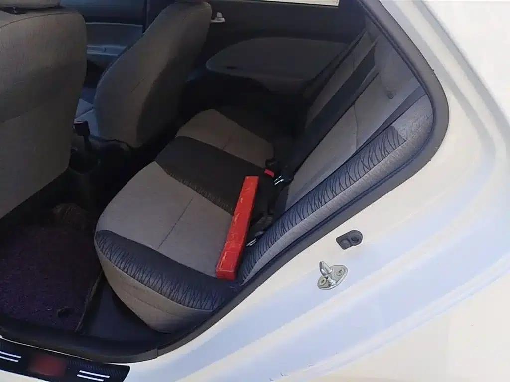 Kia K2 2017 1.4L Manual Smart Fashion Edition — миниатюра 17