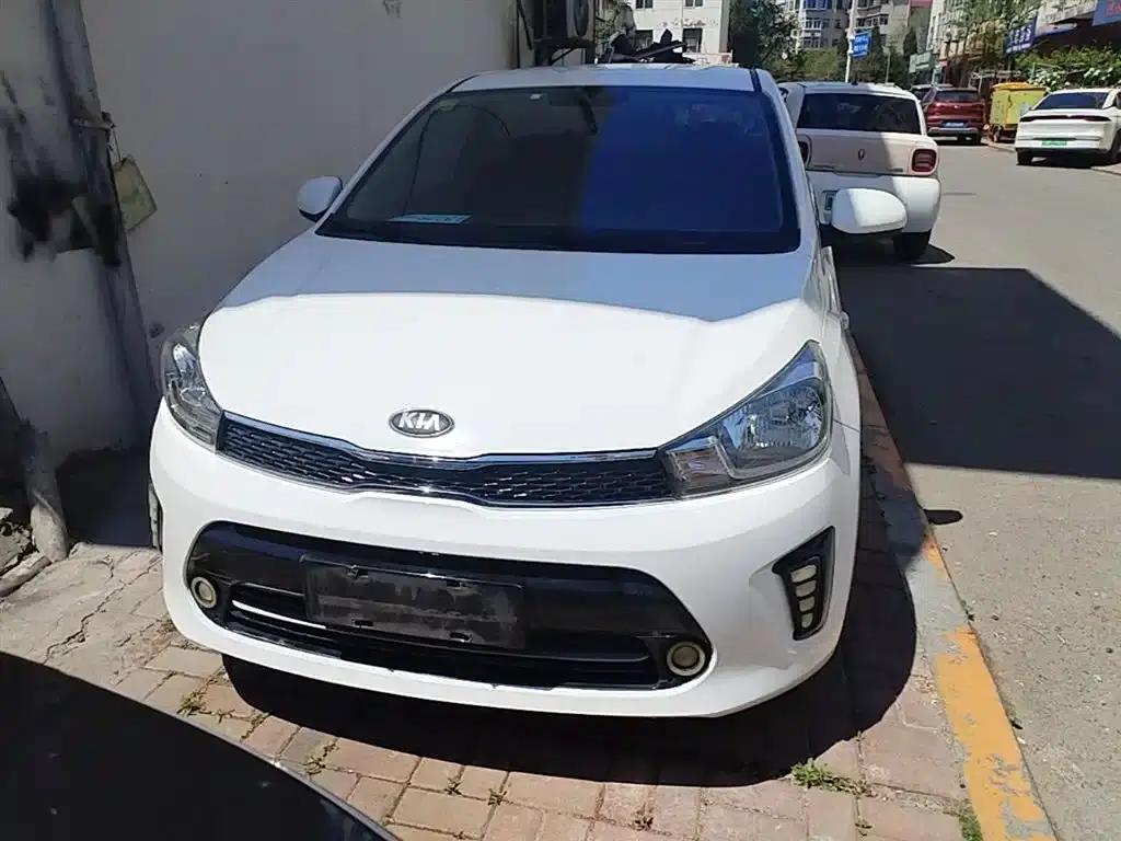 Kia K2 2017 1.4L Manual Smart Fashion Edition — миниатюра 3