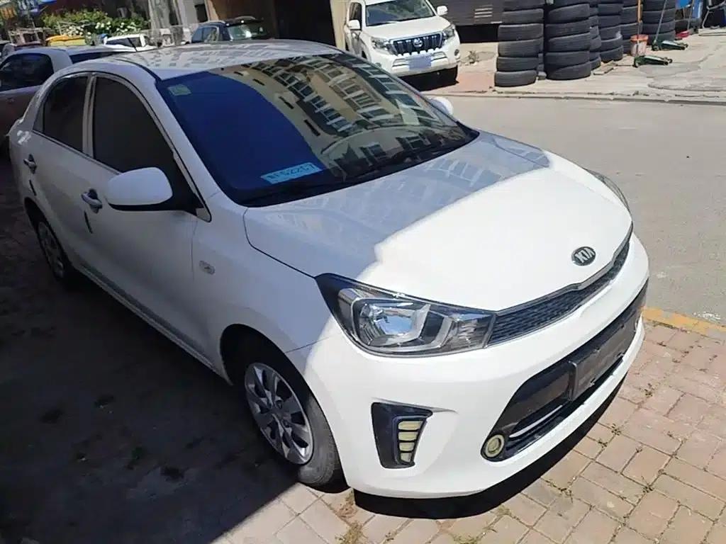Kia K2 2017 1.4L Manual Smart Fashion Edition — миниатюра 4
