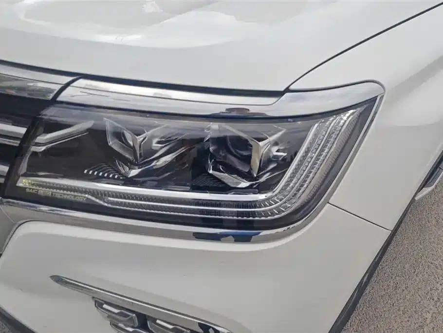 Roewe RX8 2019 30T Intelligent Internet Two-Wheel Drive Super Flagship Edition — миниатюра 5