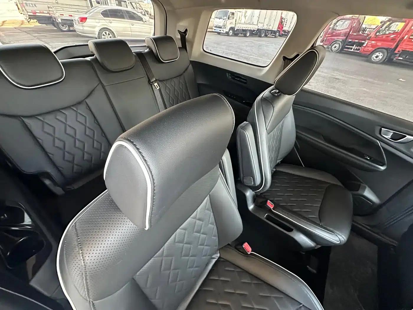 Wuling Jiachen 2022 1.5T CVT Premium Flagship Edition — миниатюра 16