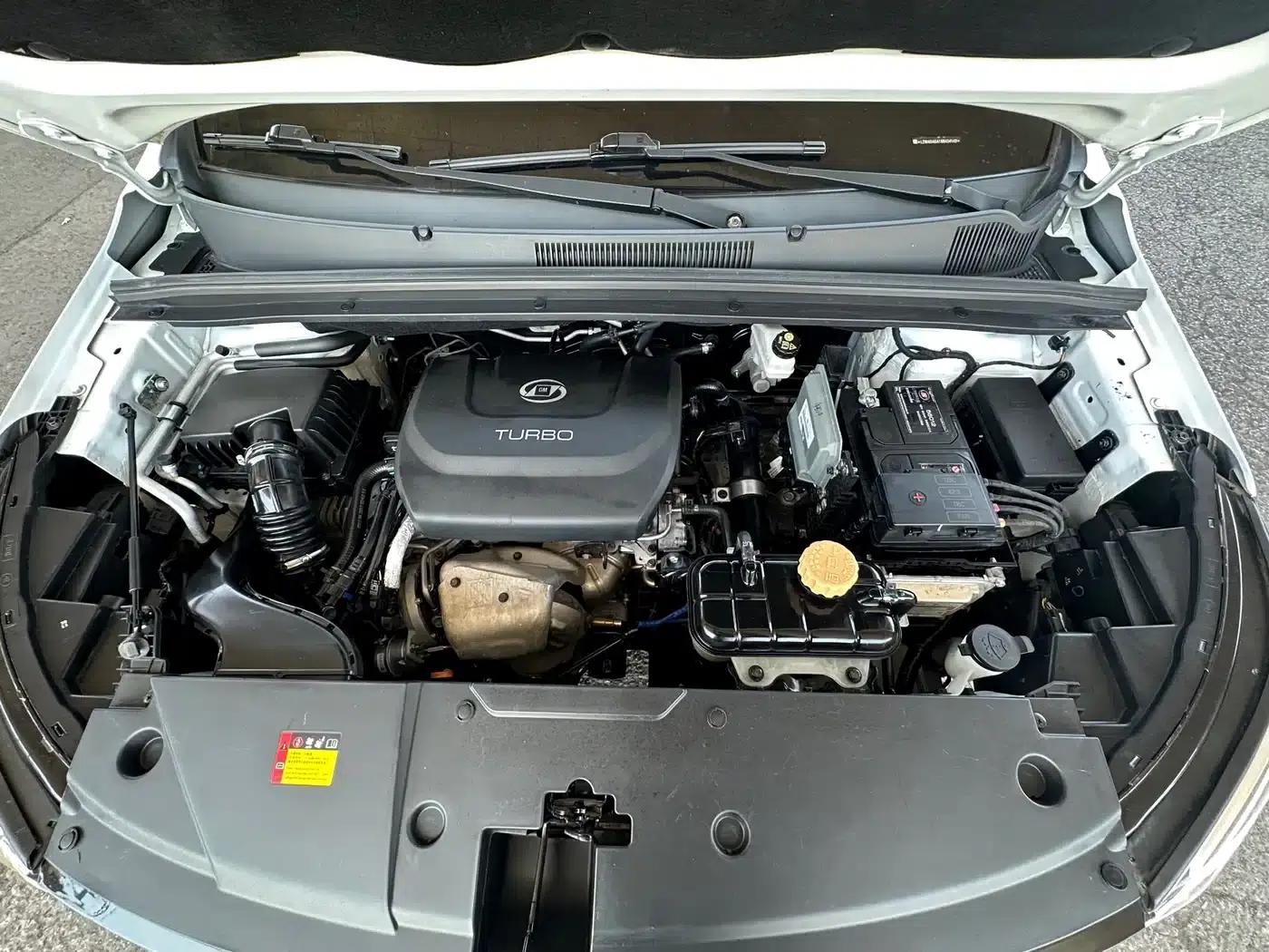 Wuling Jiachen 2022 1.5T CVT Premium Flagship Edition — миниатюра 19