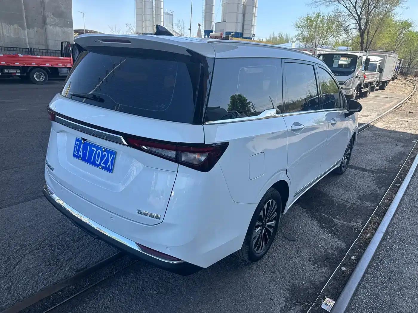 Wuling Jiachen 2022 1.5T CVT Premium Flagship Edition — миниатюра 6