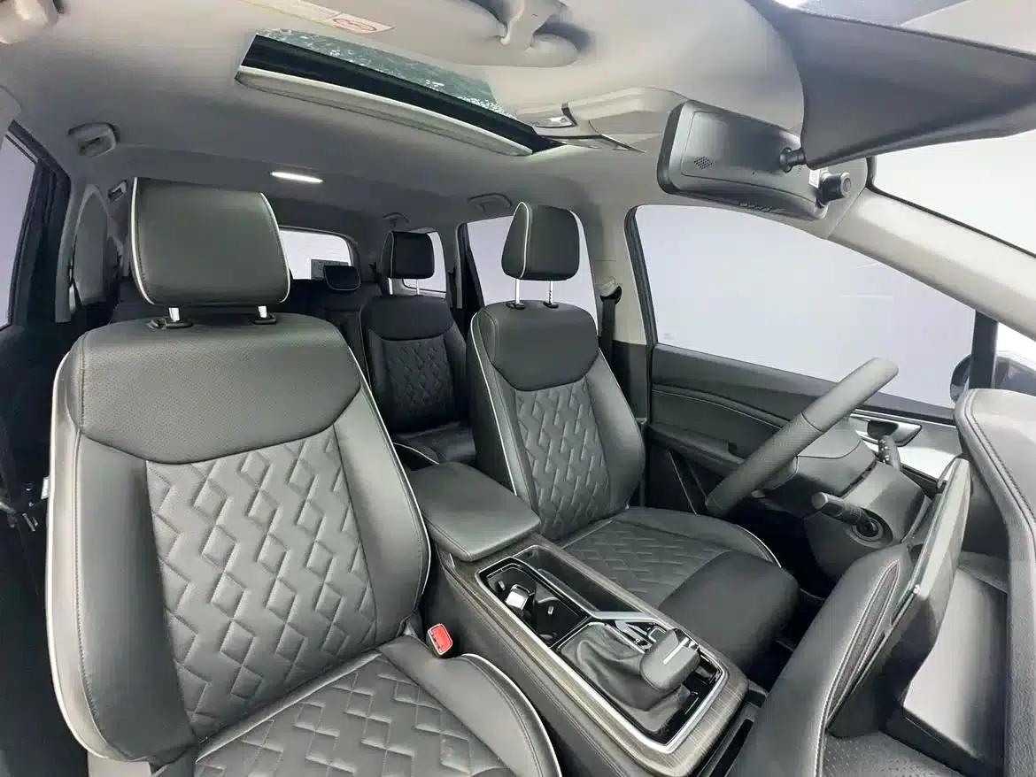 Wuling Jiachen 2022 1.5T CVT Premium Flagship Edition — миниатюра 19