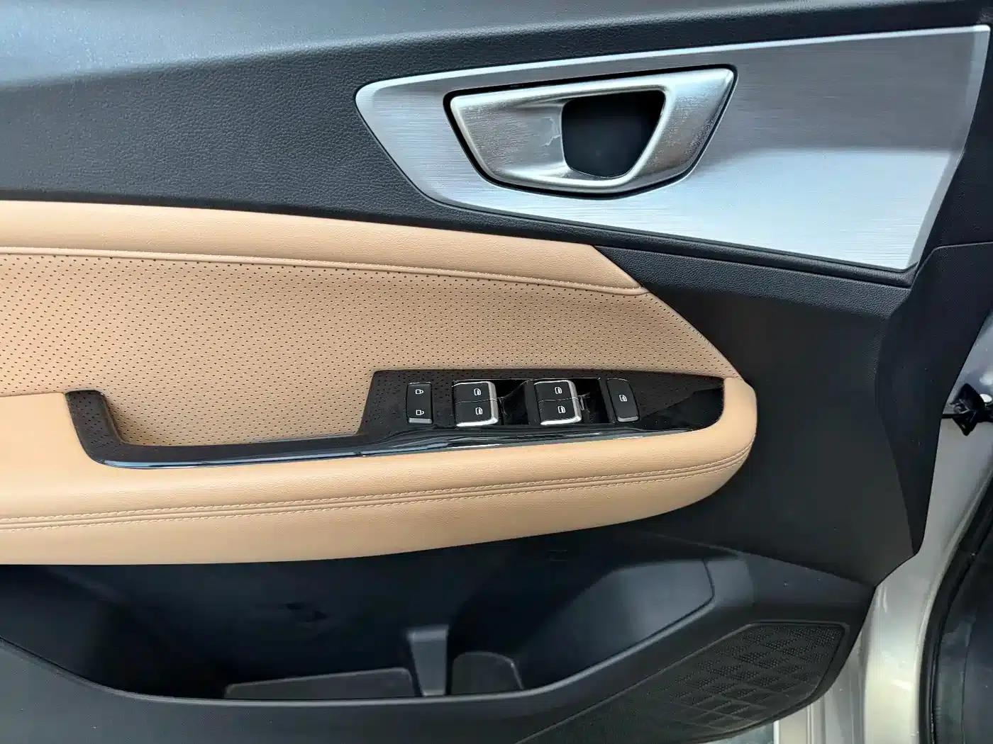 Wuling Jiachen 2022 1.5T CVT Premium Flagship Edition — миниатюра 11
