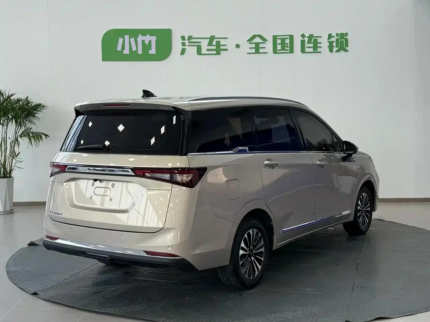 Wuling Jiachen 2022 1.5T CVT Premium Flagship Edition — миниатюра 8