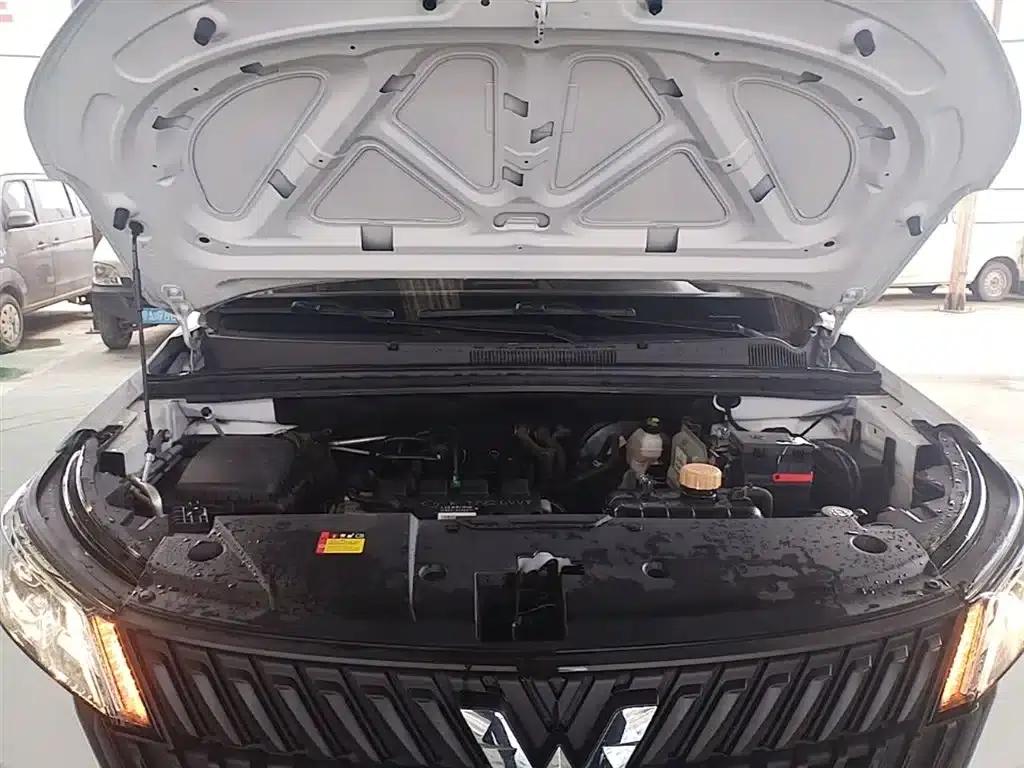 Wuling Jiachen 2022 1.5L Manual Enjoyment Elite Edition — миниатюра 20