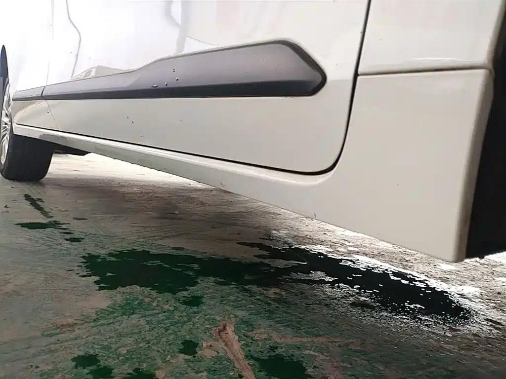 Wuling Jiachen 2022 1.5L Manual Enjoyment Elite Edition — миниатюра 21