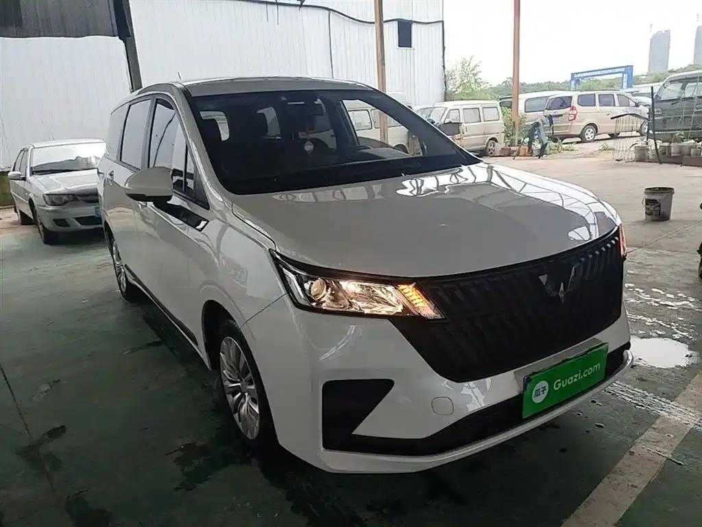 Wuling Jiachen 2022 1.5L Manual Enjoyment Elite Edition — миниатюра 4