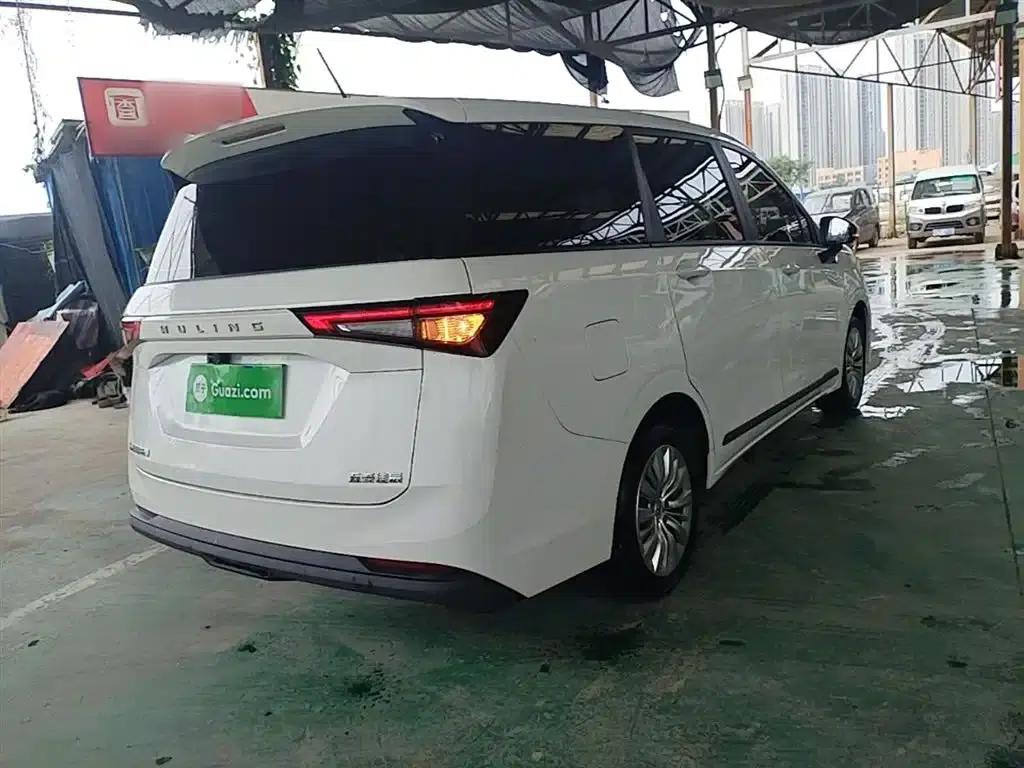 Wuling Jiachen 2022 1.5L Manual Enjoyment Elite Edition — миниатюра 7