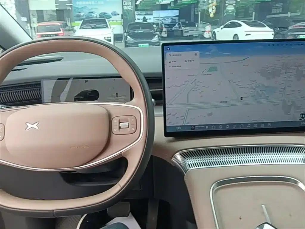XPeng X9 2025 Pure Electric 650km Long Range Max — миниатюра 10
