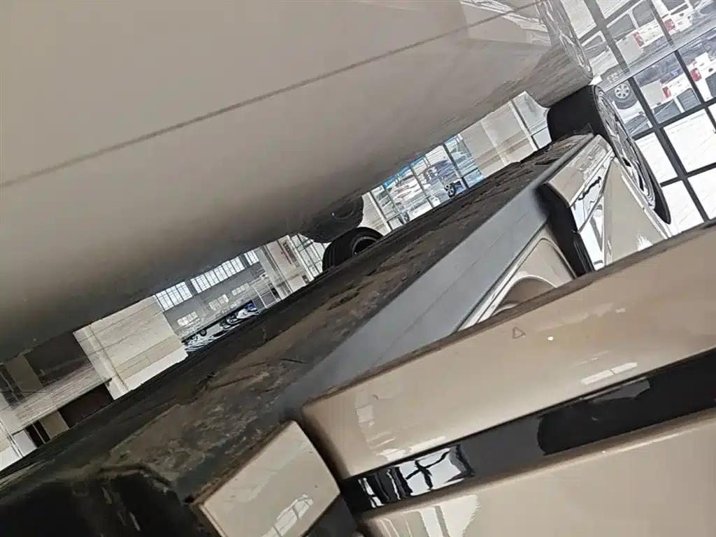 XPeng X9 2024 Model: 702kWh Ultra-Long Range (Max) — миниатюра 21