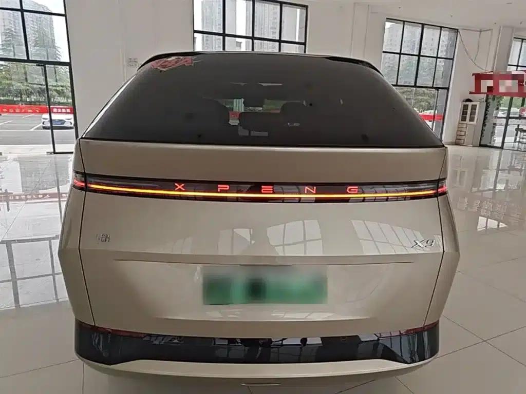 XPeng X9 2024 Model: 702kWh Ultra-Long Range (Max) — миниатюра 6