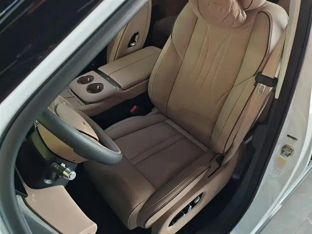 XPeng X9 2025 Pure Electric Model with a Maximum Range of 740km — миниатюра 11