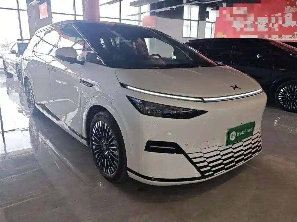 XPeng X9 2025 Pure Electric Model with a Maximum Range of 740km — миниатюра 22