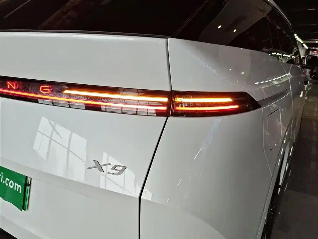 XPeng X9 2025 Pure Electric Model with a Maximum Range of 740km — миниатюра 24