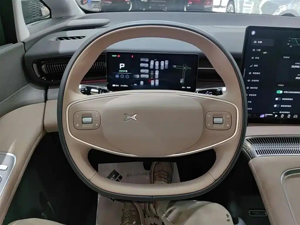 XPeng X9 2025 Pure Electric Model with a Maximum Range of 740km — миниатюра 11