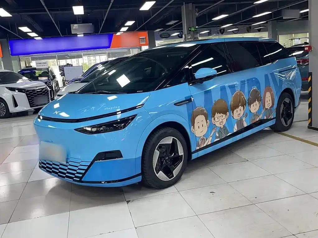 XPeng X9 2024 Model: 702kWh Ultra-Long Range (Max) — миниатюра 1