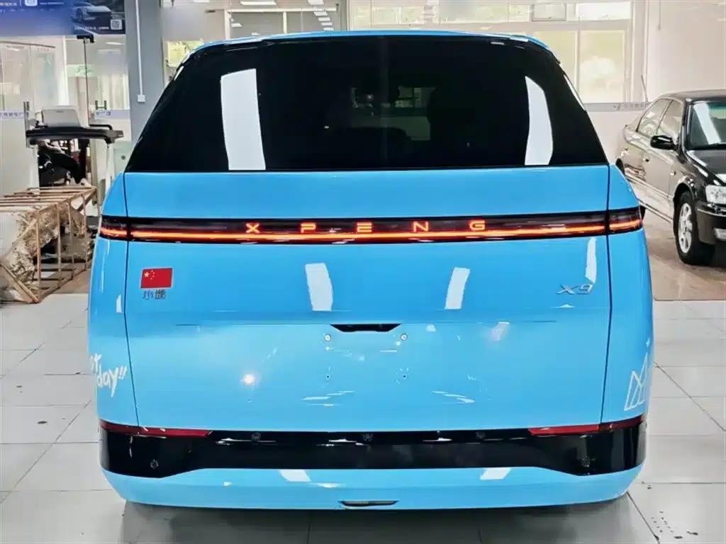 XPeng X9 2024 Model: 702kWh Ultra-Long Range (Max) — миниатюра 11