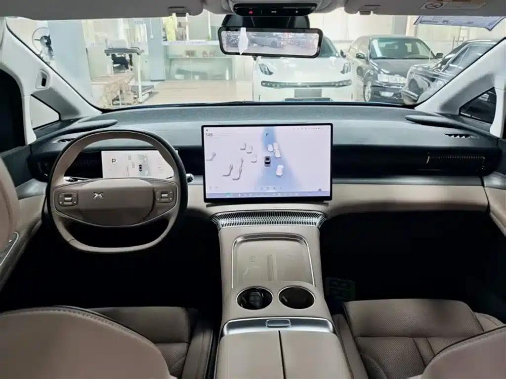 XPeng X9 2024 Model: 702kWh Ultra-Long Range (Max) — миниатюра 14