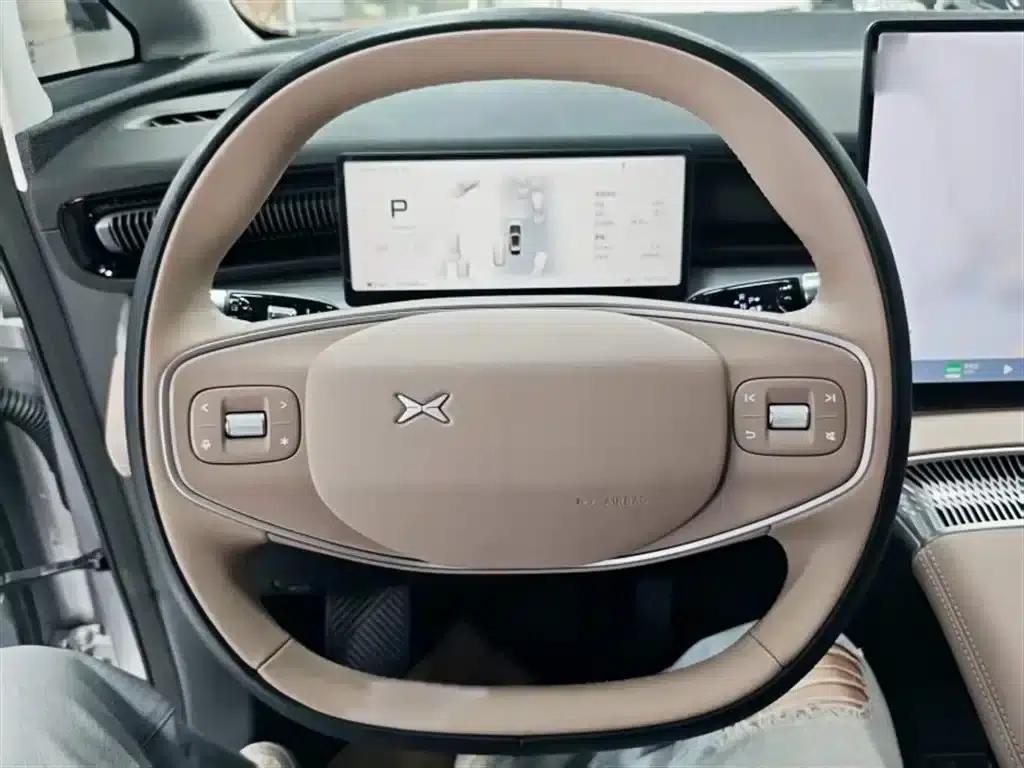 XPeng X9 2024 Model: 702kWh Ultra-Long Range (Max) — миниатюра 15