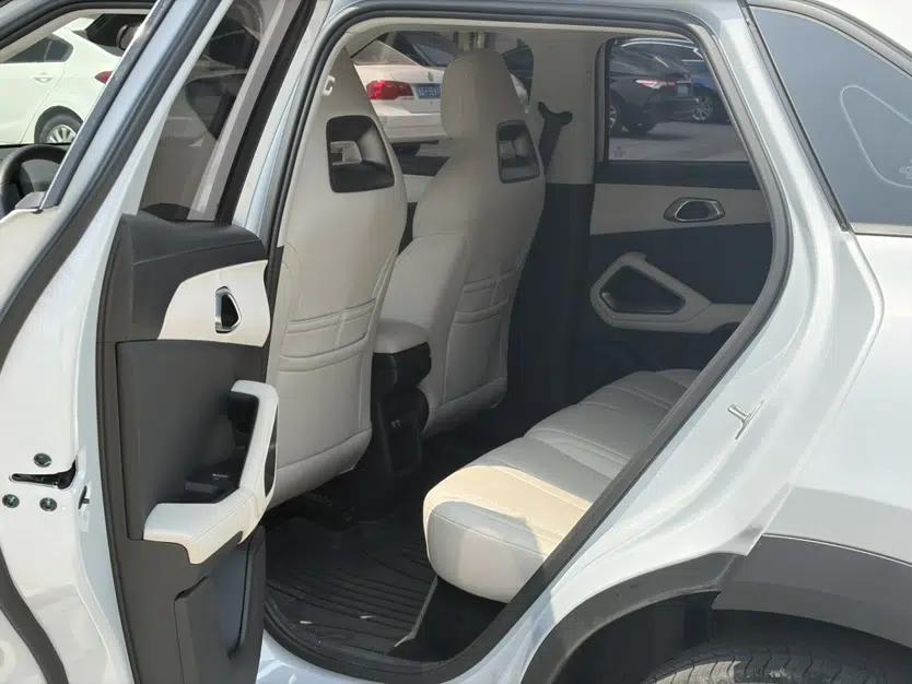 BYD Yuan UP 2024 401KM Leading Edition — миниатюра 20