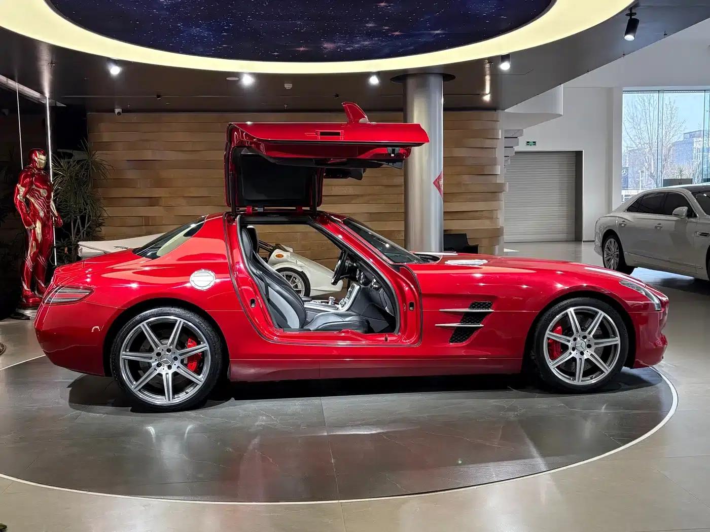 2011 Mercedes-Benz SLS AMG — миниатюра 4