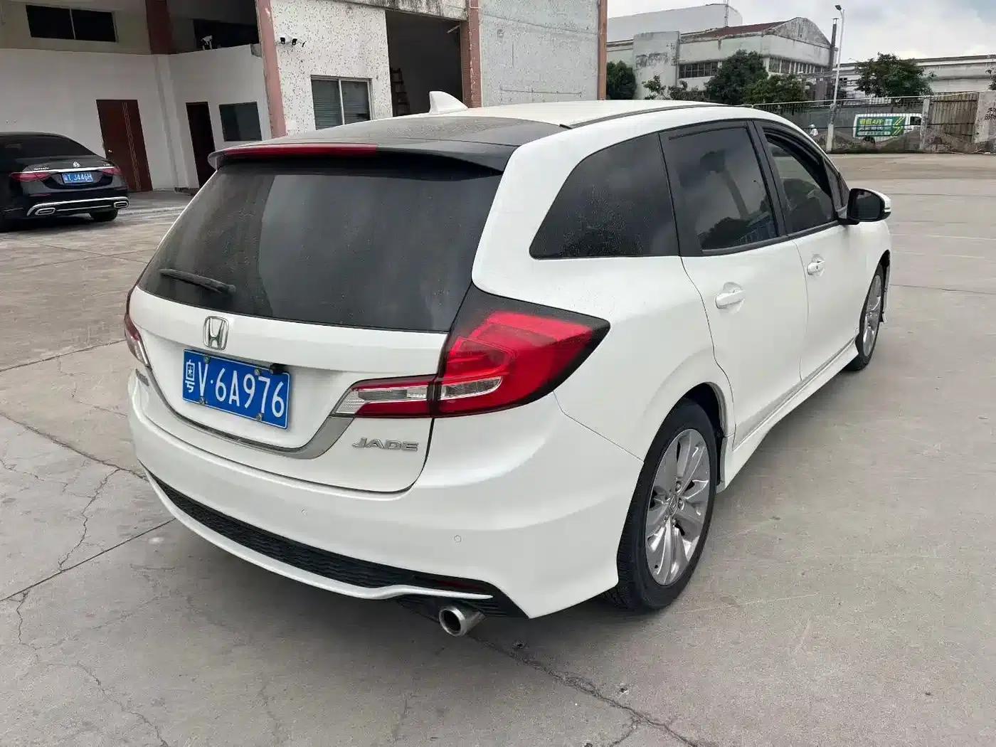 Jade 2017 1.8L Automatic Comfort Edition 5-seater — миниатюра 3